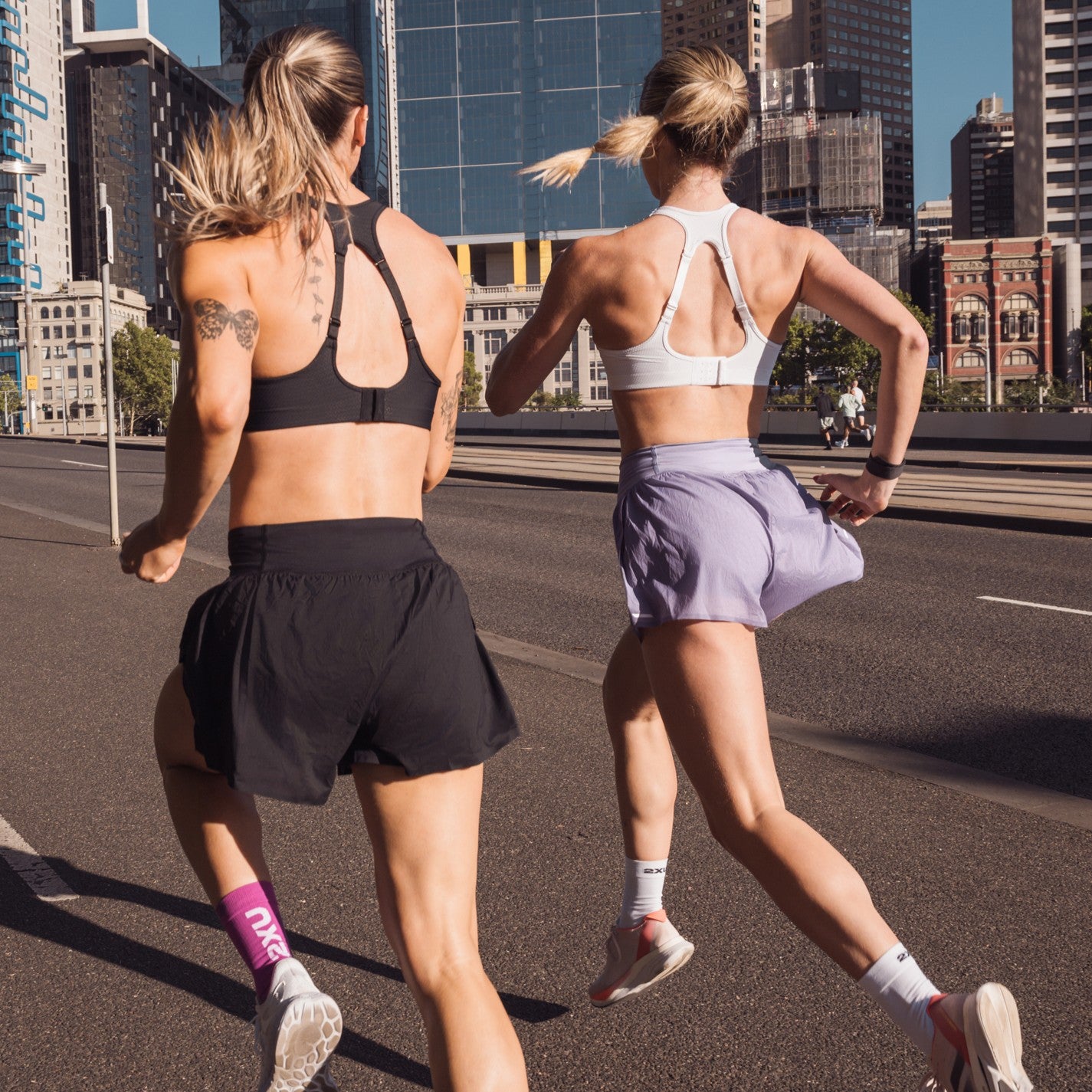2XU Aero Hi-Rise 2-in-1 Shorts | Digital Lilac | Womens