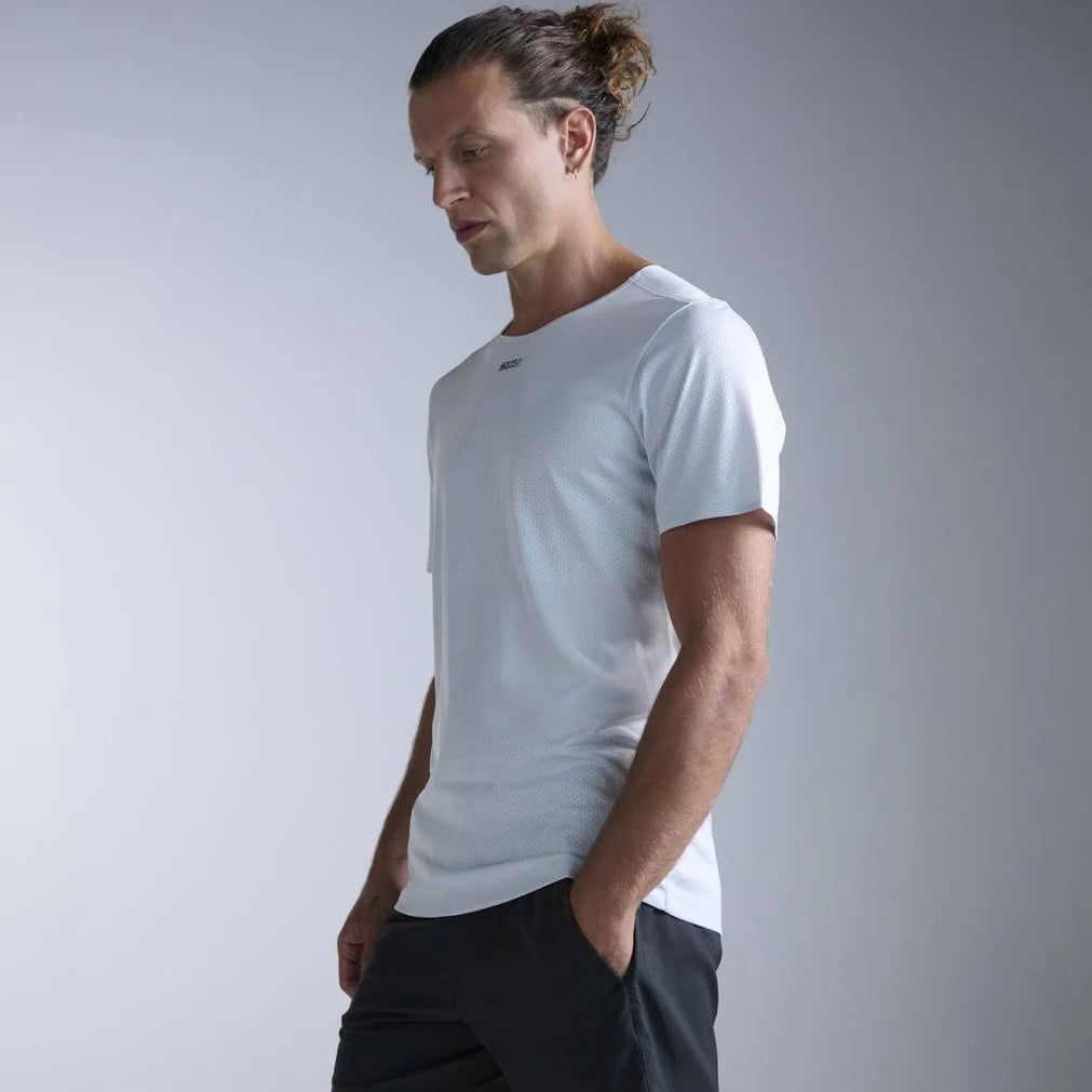 2XU Light Speed Tech Tee | Moonstone / Black Reflective | Mens