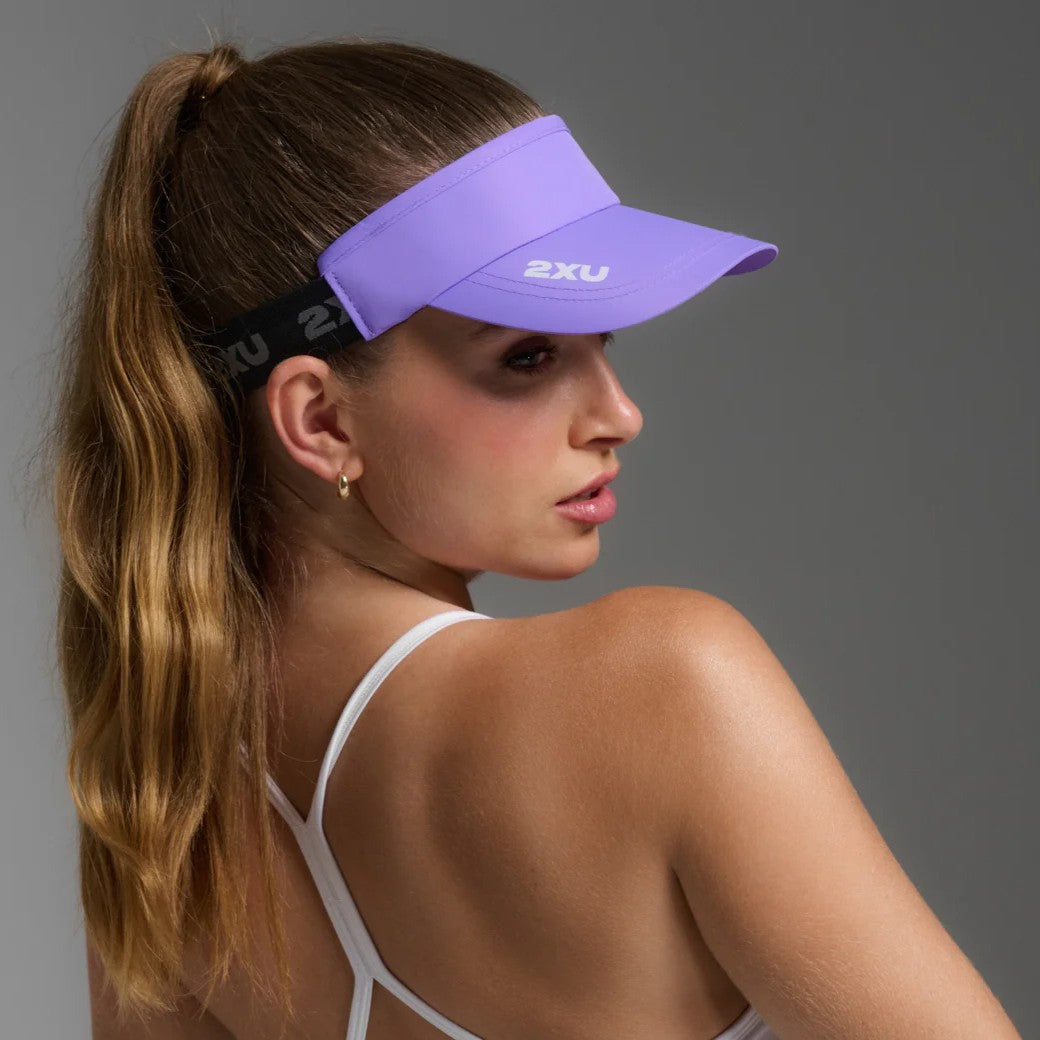 2XU Performance Visor | Grape Fizz