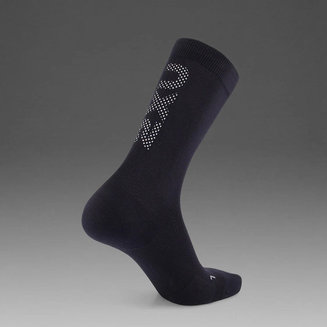 2XU Vectr Reflective Socks | Light Cushion | Crew Length | Black / Silver Reflective