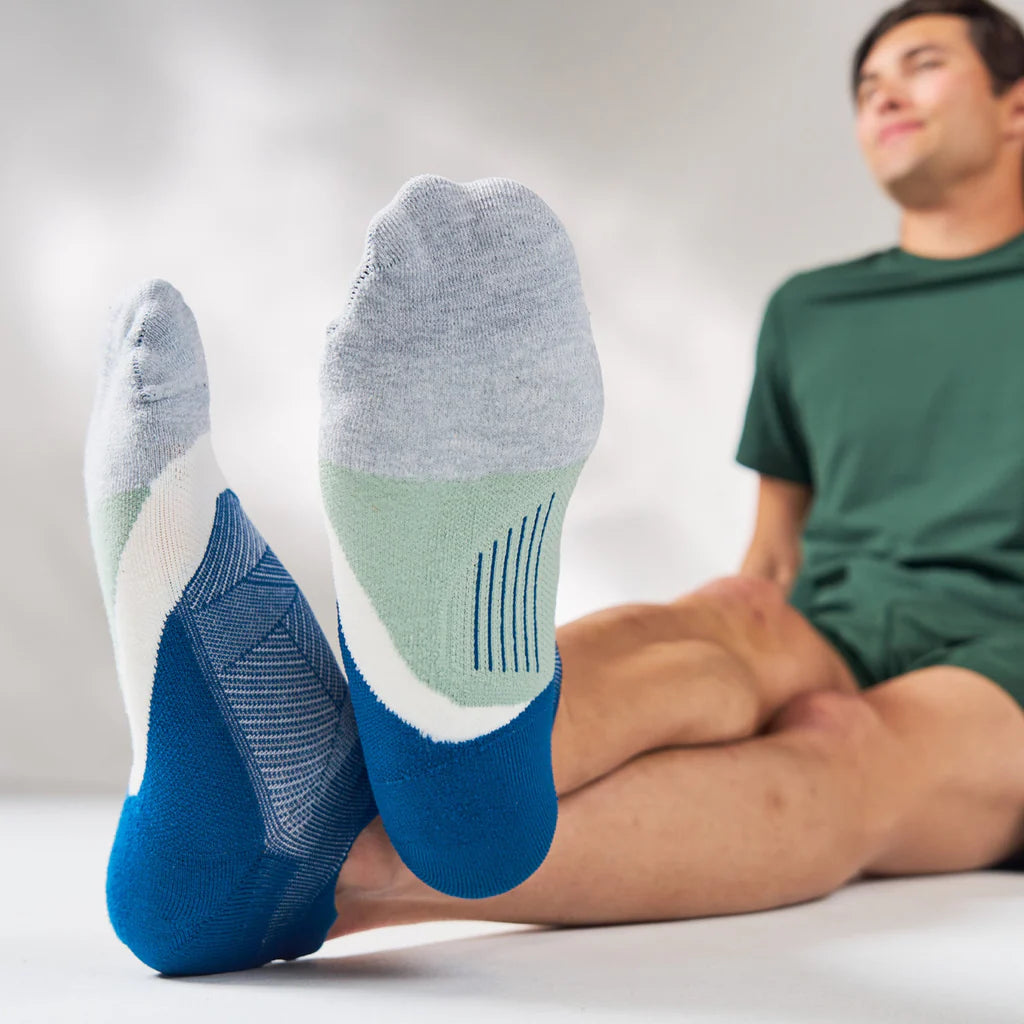 Feetures Elite | Light Cushion | No Show Tab | Midnight Woods