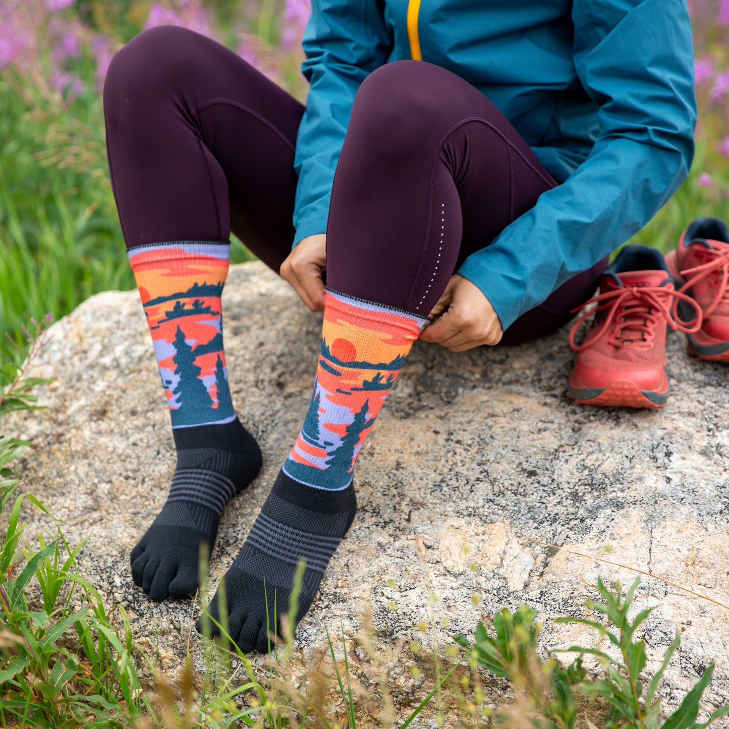 Injinji Trail Sock | Midweight | Crew Length | Dusk | Womens