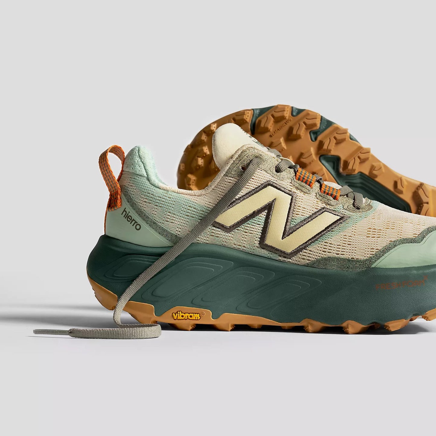New Balance Fresh Foam X Hierro v9 | Calcium / Dark Juniper | Womens