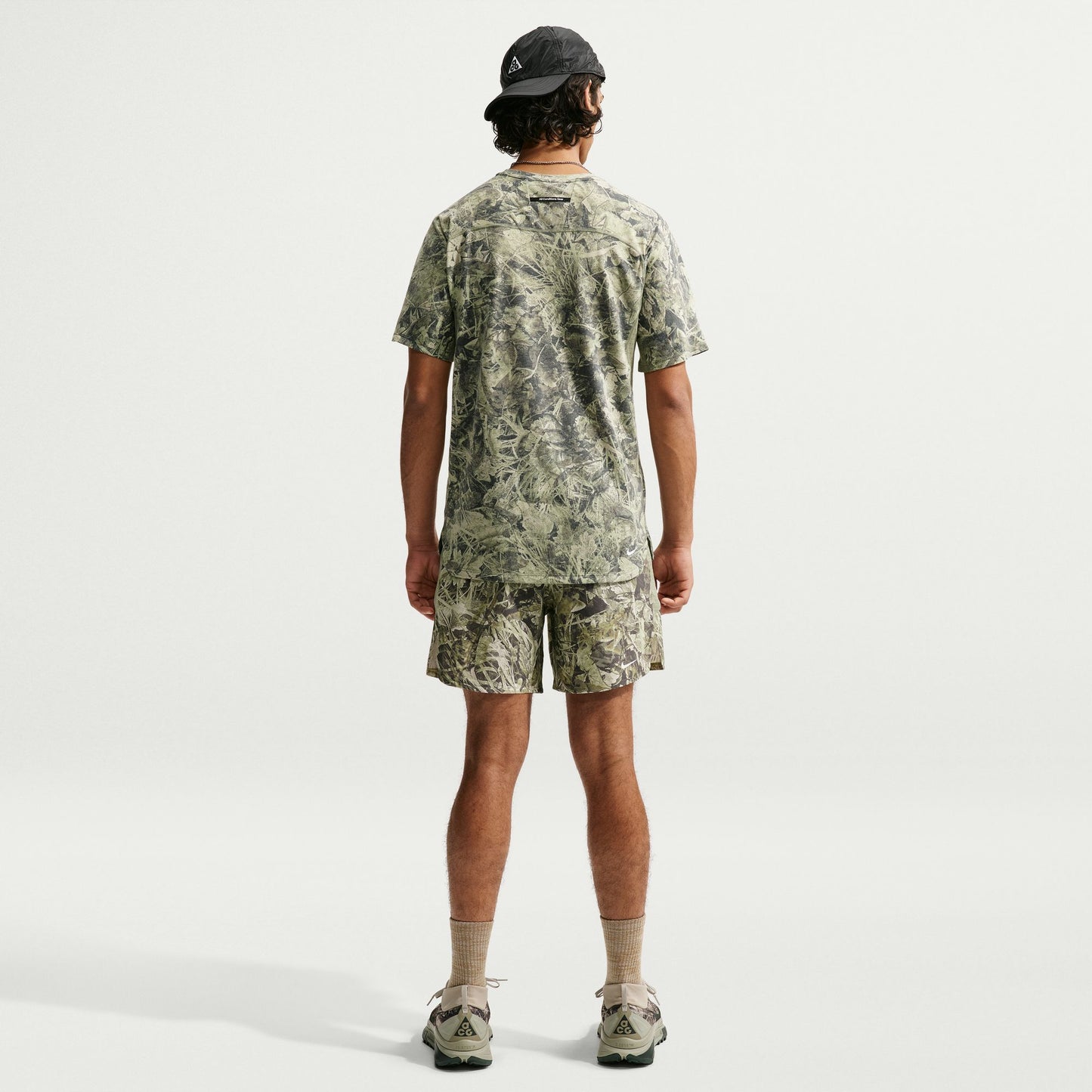 Nike ACG 'Chamo Camo' Solar Chase Tee | Sequoia / Light Army | Mens