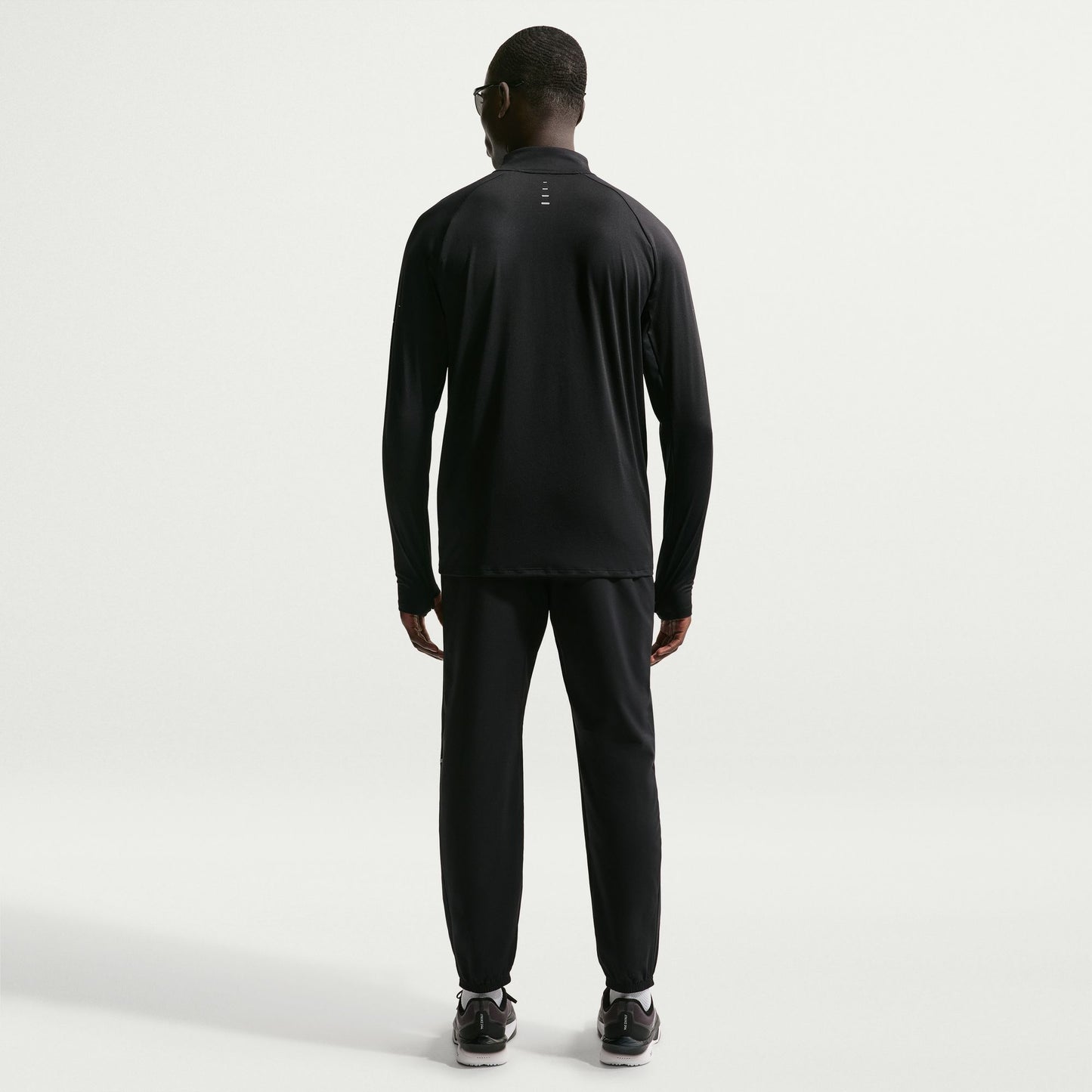 Nike Stride LS Tee | Black / Reflective Silver | Mens