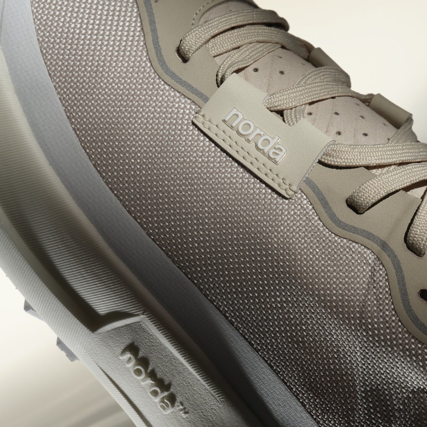 norda 005 | Neve | Mens