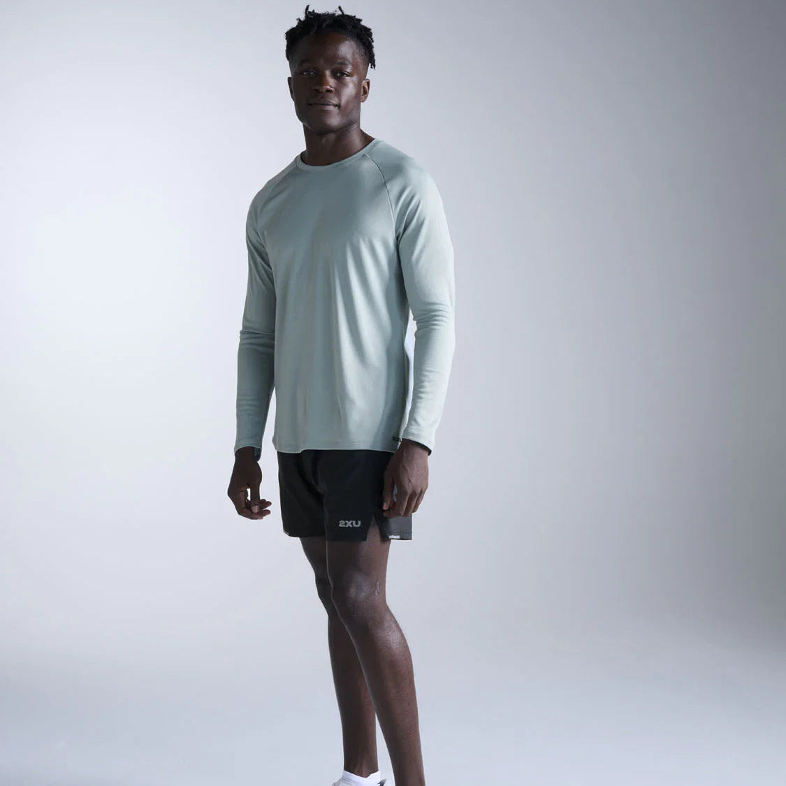 2XU Aero Mesh Long Sleeve Tee | Smoke Blue / Black Reflective | Mens