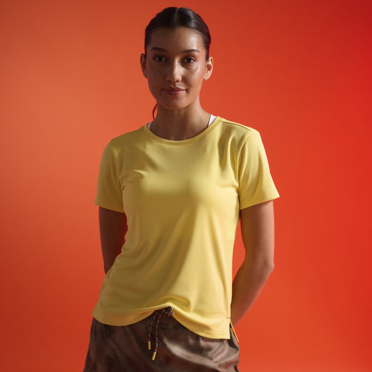 2XU Aero Tee | Wattle / Wattle Reflective | Womens