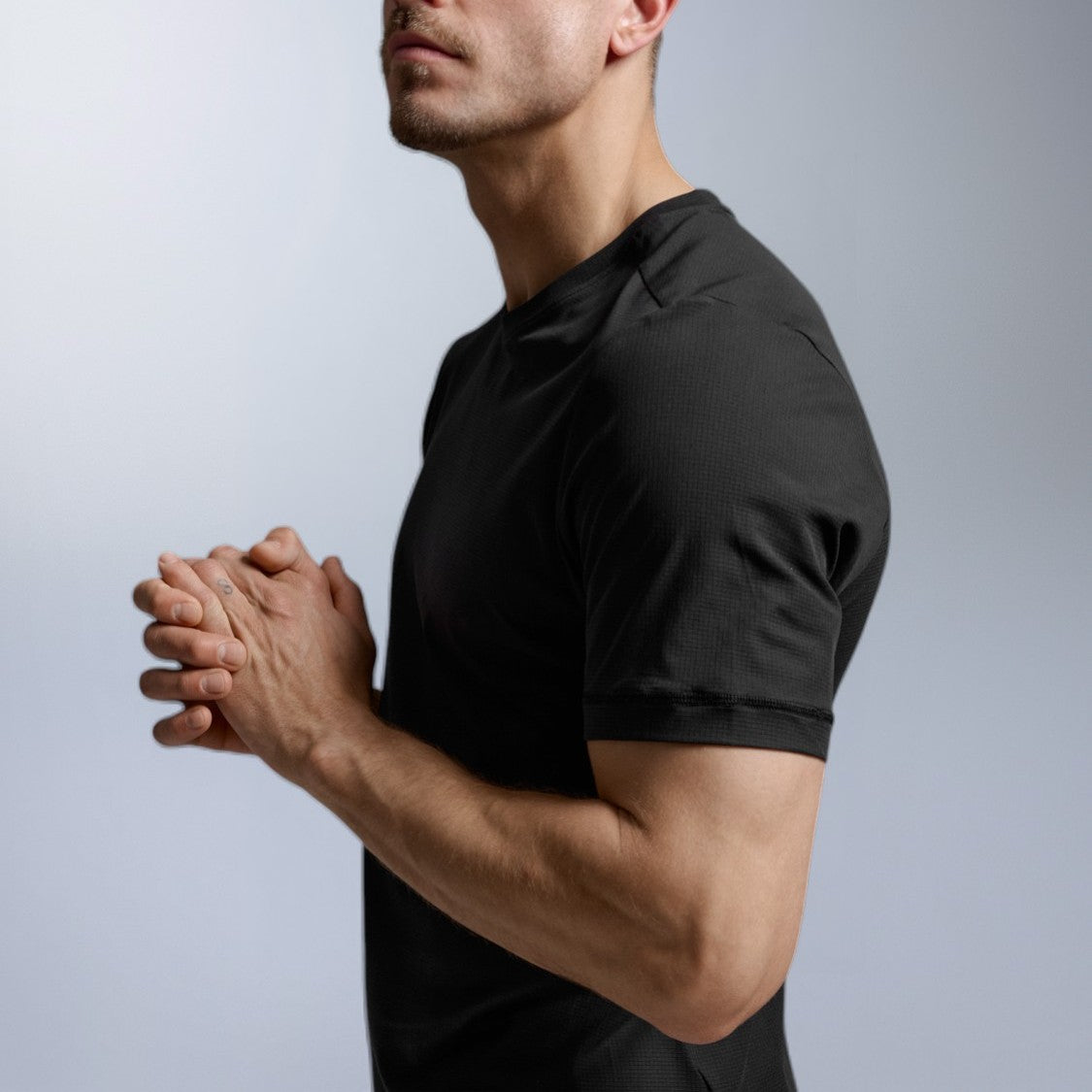 2XU Aero Trail Tee | Black / Black Reflective | Mens