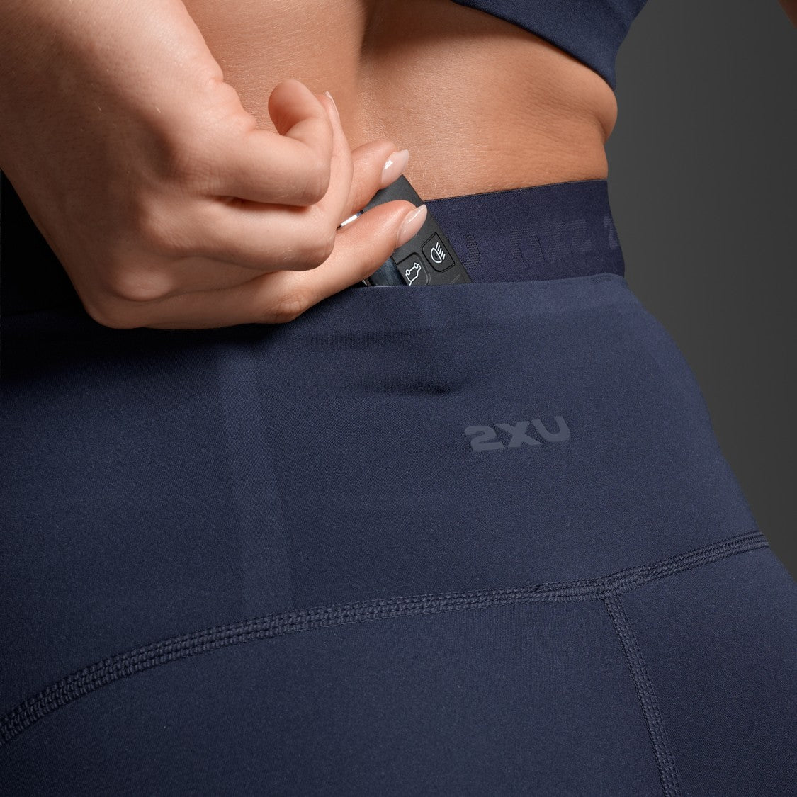 2XU Form Stash Hi-Rise Bike Short | Midnight / Midnight | Womens