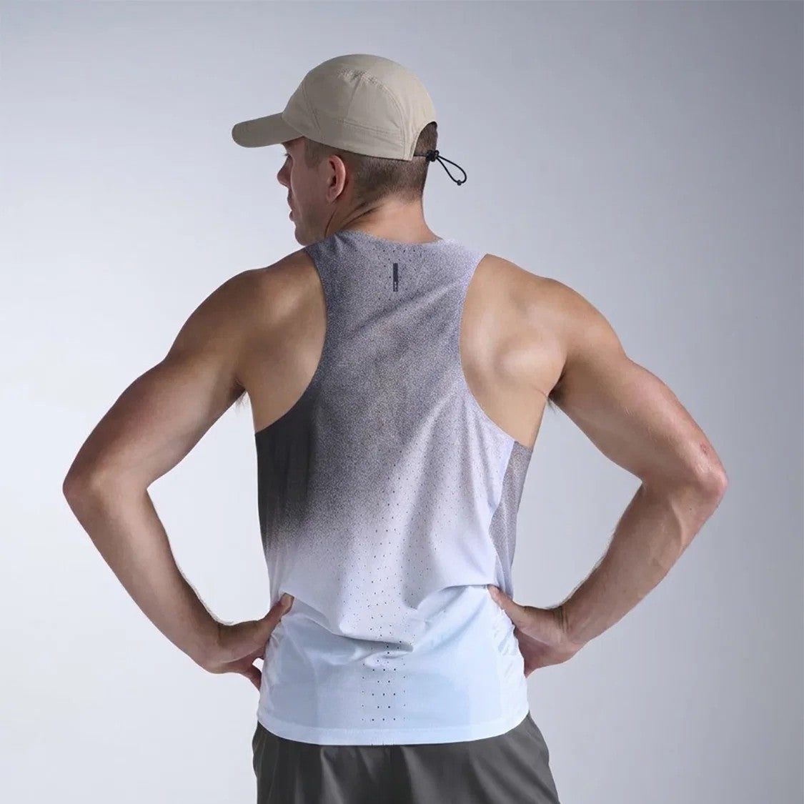 2XU Hybrid Cap | Chalk / Chalk