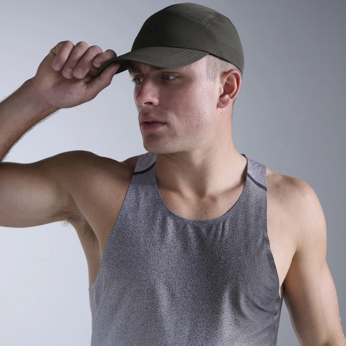 2XU Hybrid Cap | Flint / Flint
