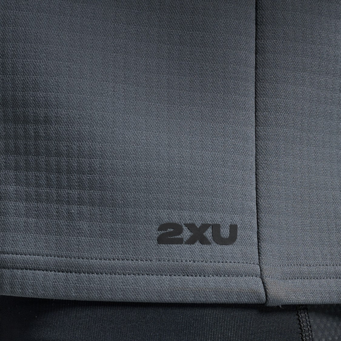 2XU Ignition Hyper-Haptic 1/4 Zip Fleece | Turbulence / Black Reflective | Mens