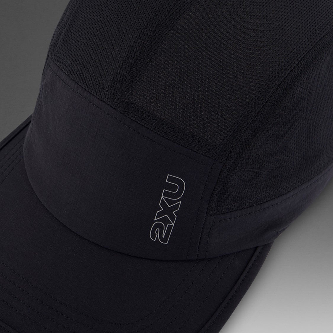 2XU Light Speed Cap | Black / Silver Reflective
