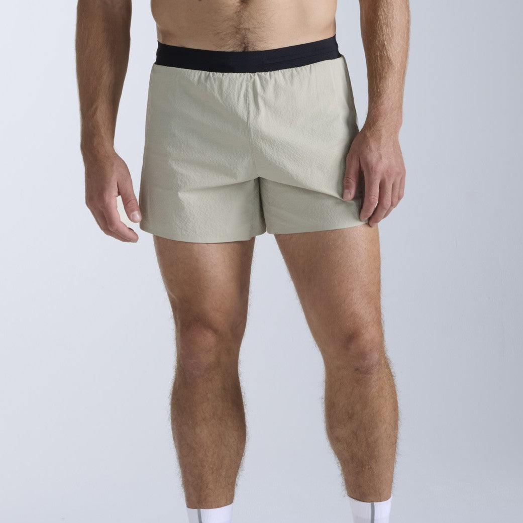 2XU Light Speed Stash 5 Inch Short | Pebble / Black Reflective | Mens