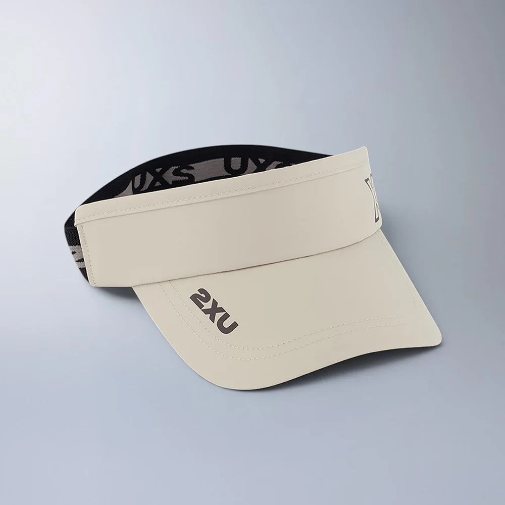 2XU Performance Visor | Pebble / Black