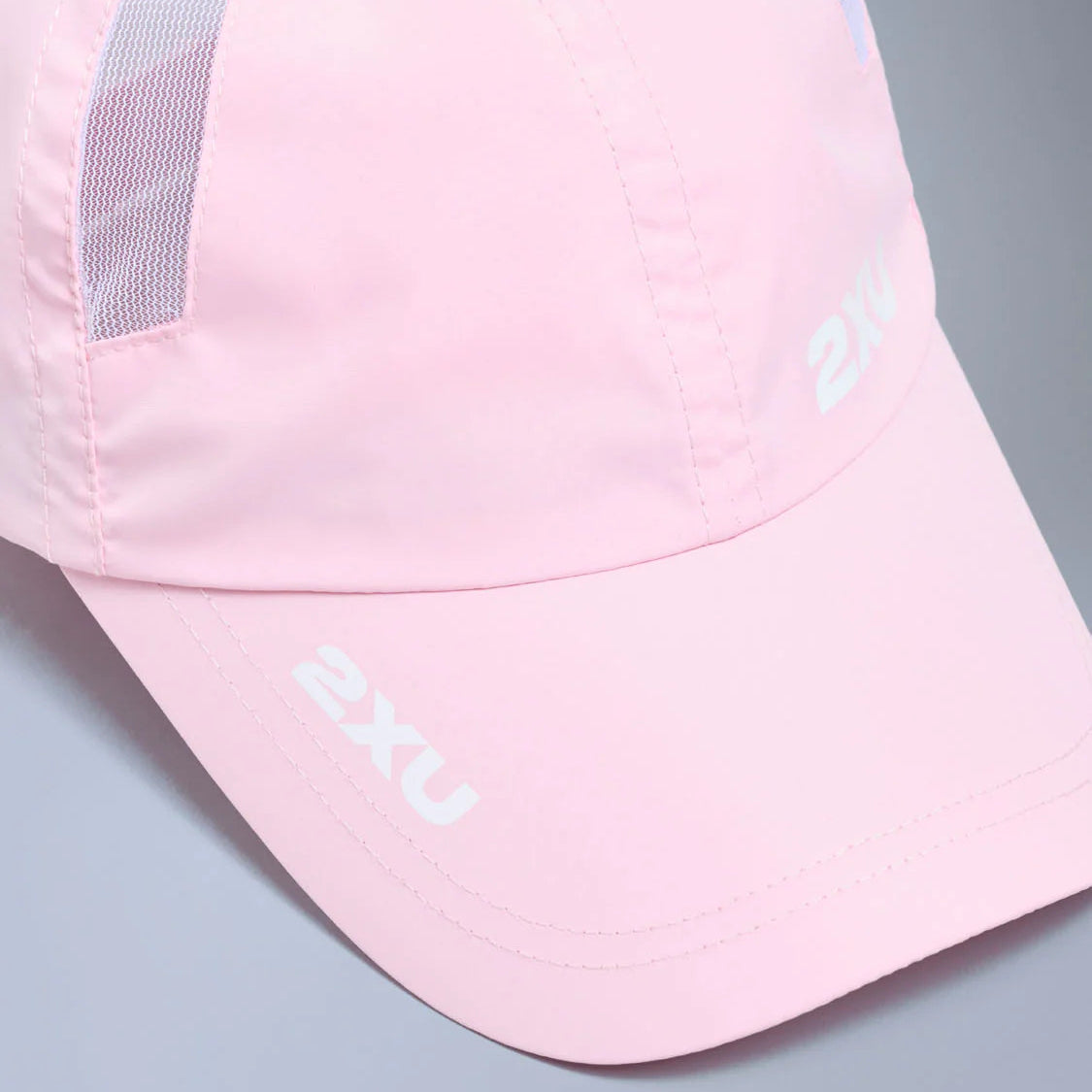 2XU Run Cap | Pink Frost / White