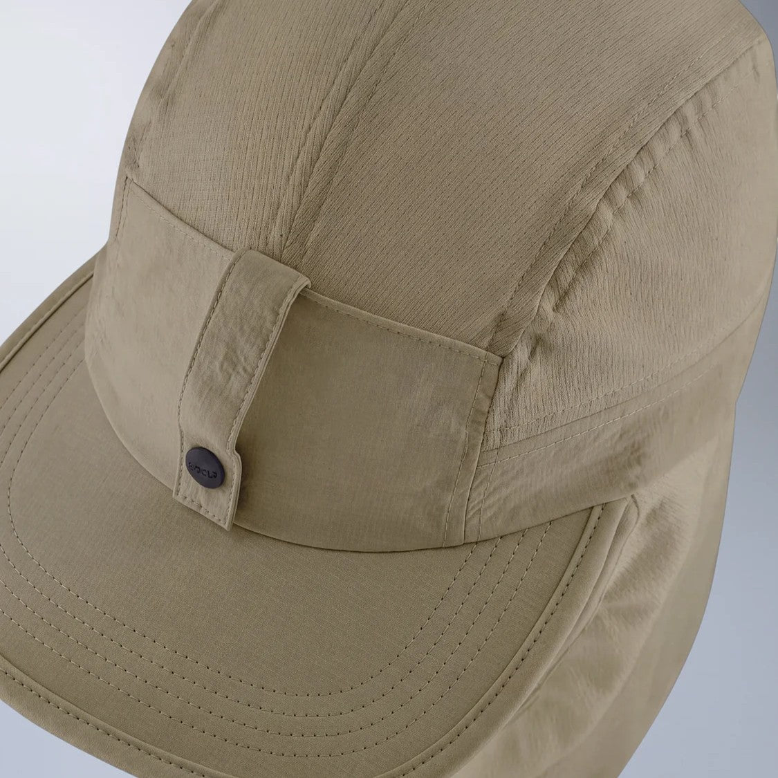 2XU Trail Legionnaire Cap | Pebble / Pebble