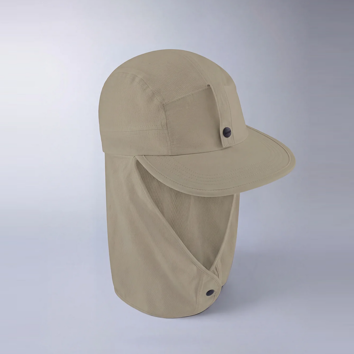 2XU Trail Legionnaire Cap | Pebble / Pebble