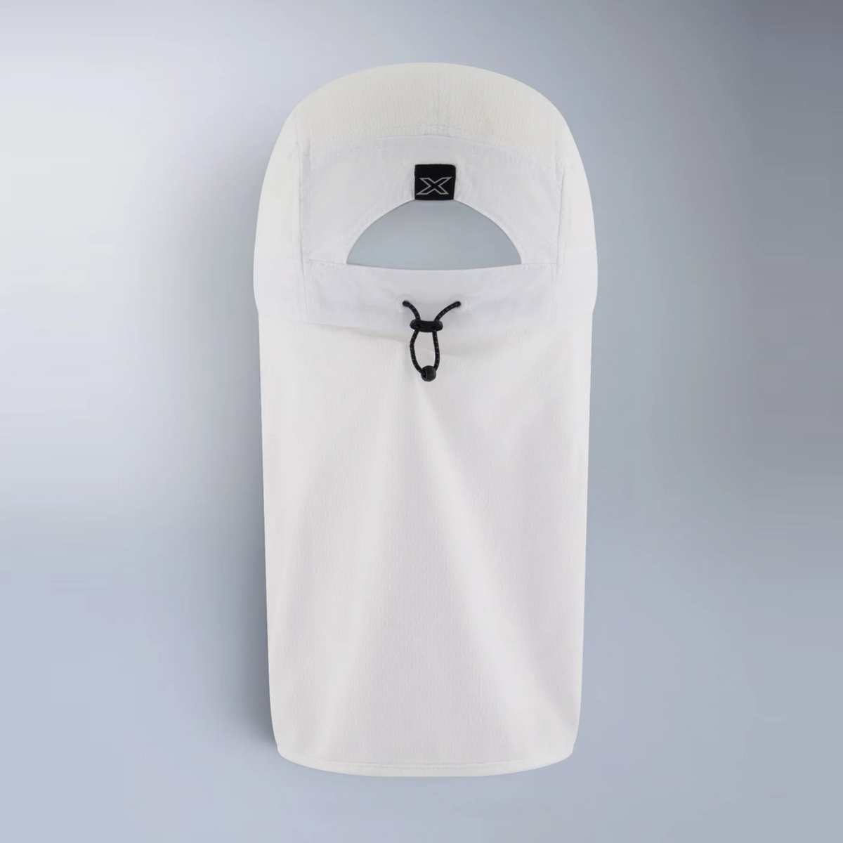 2XU Trail Legionnaire Cap | White / White