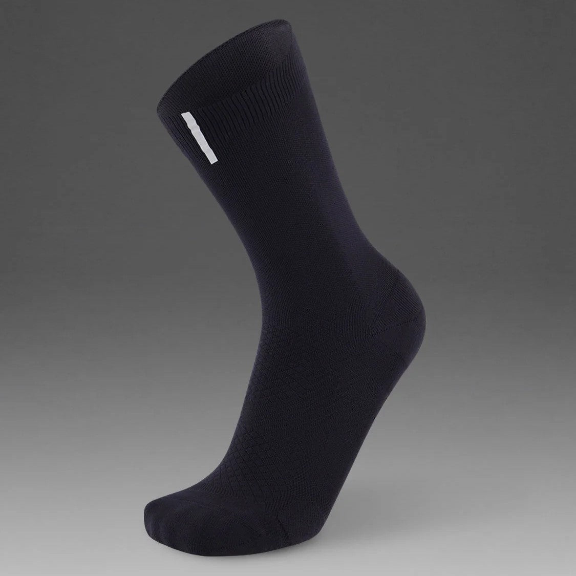 2XU Vectr Reflective Socks | Light Cushion | Crew Length | Black / Silver Reflective