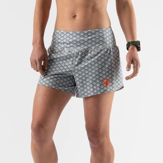 rabbit Summit Chasers 4" Short | Cloud Dancer Geo | Womens