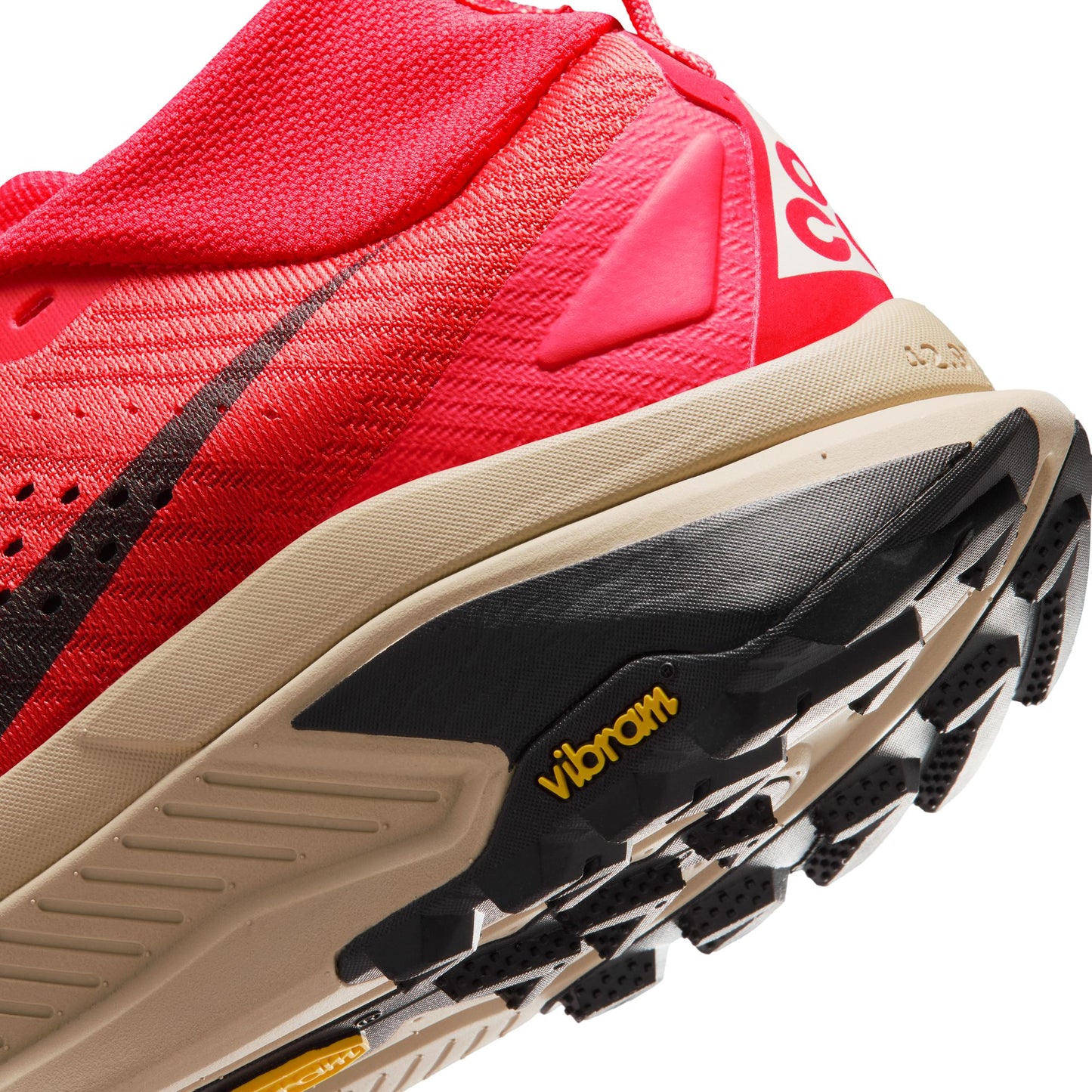 Nike ACG Zegama Trail | Light Crimson / Light Orewood Brown / Black | Mens
