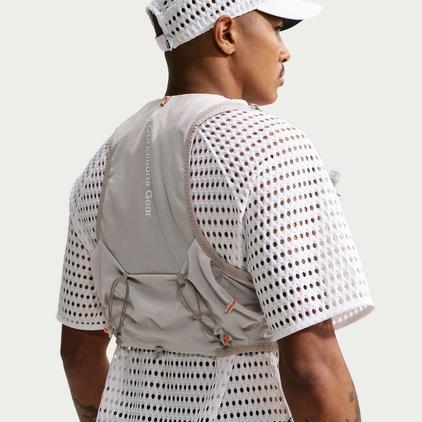 Nike ACG Radical AirFlow Short Sleeve Tee | White / Anthracite | Mens