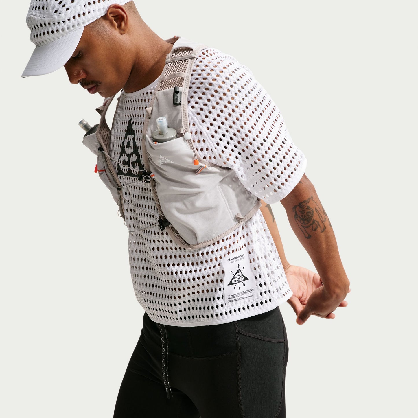 Nike ACG Radical AirFlow Short Sleeve Tee | White / Anthracite | Mens