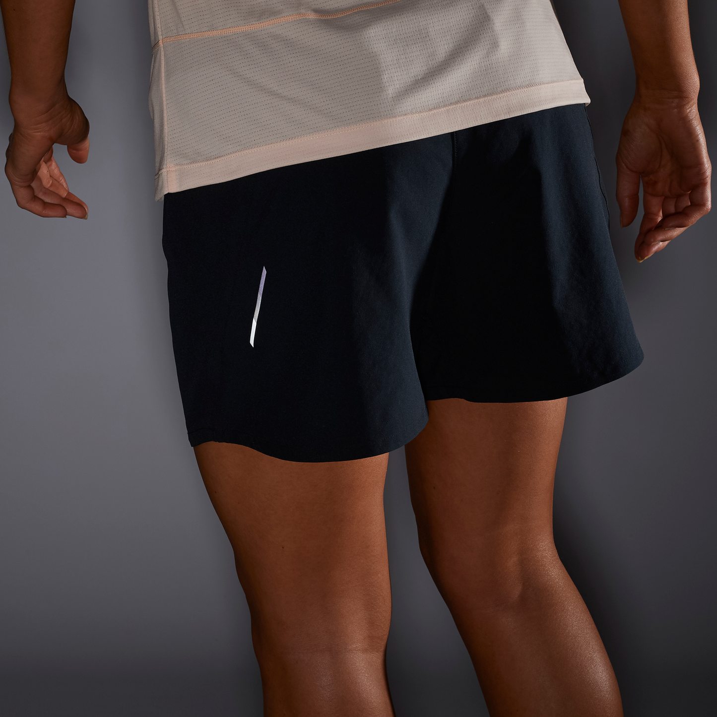 Salomon Cross 5" Shorts | Deep Black | Womens