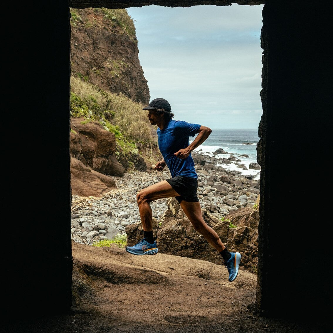 Topo Vista | Navy / Orange | Mens