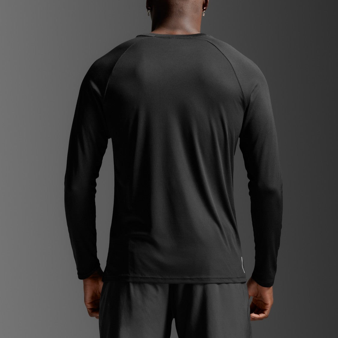 2XU Aero Mesh Long Sleeve Tee | Black / Silver Reflective | Mens