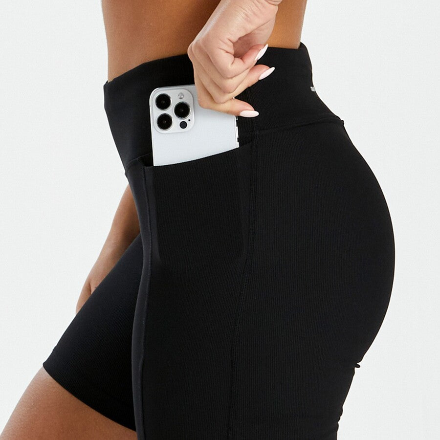 abi and joseph Tiebreak Rib Dual Pocket Mid-Thigh Tight | Black
