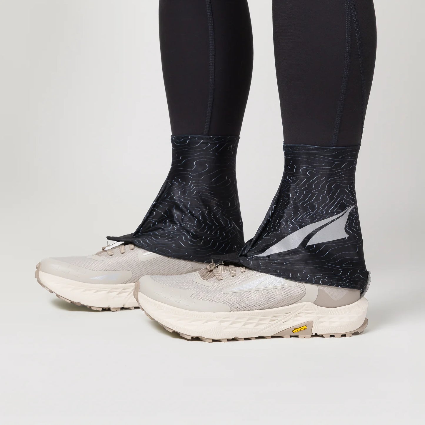 Altra Trail Gaiter | Black / Silver / Grey