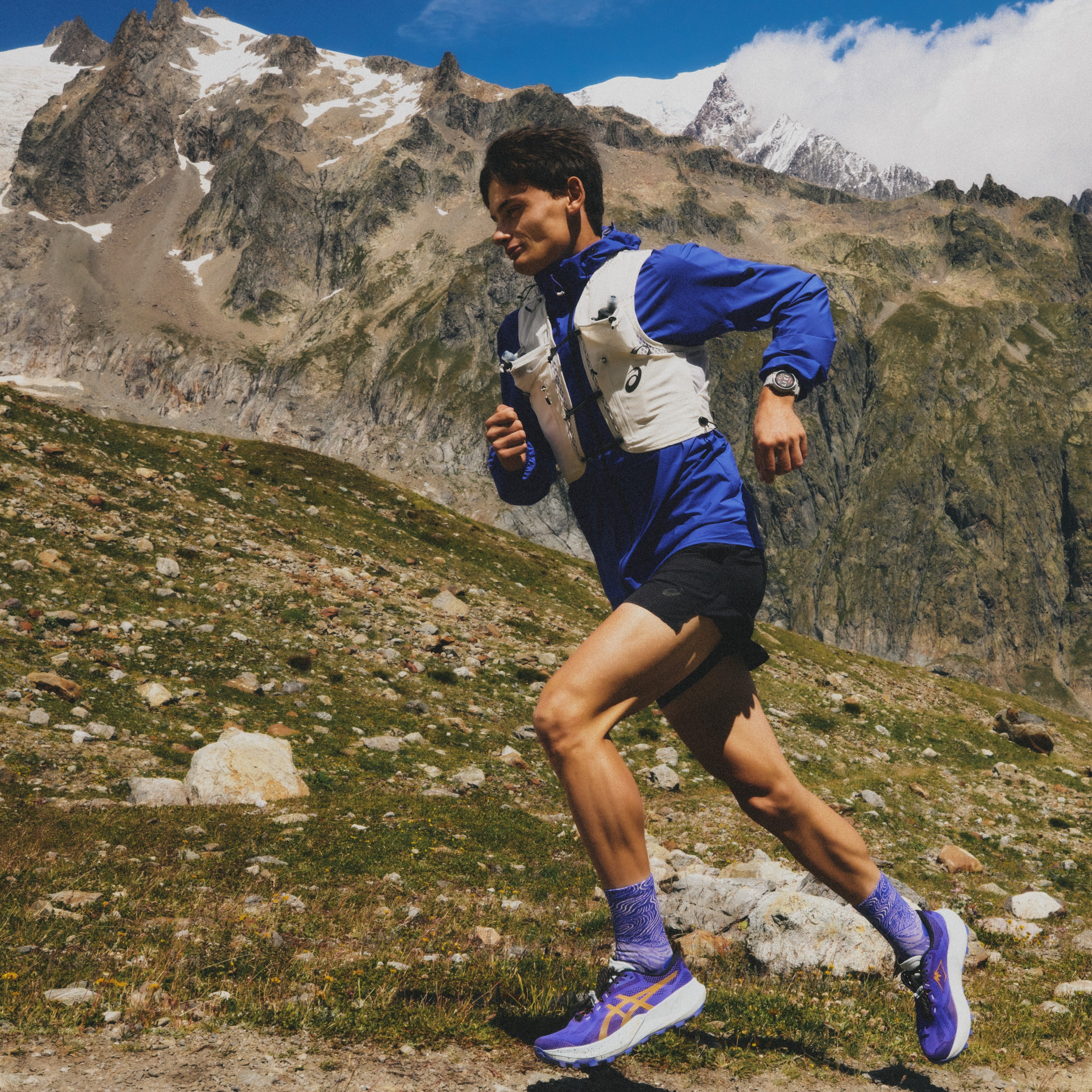 Asics Fujitrail Vest | Running Hydration Bags and Packs | The