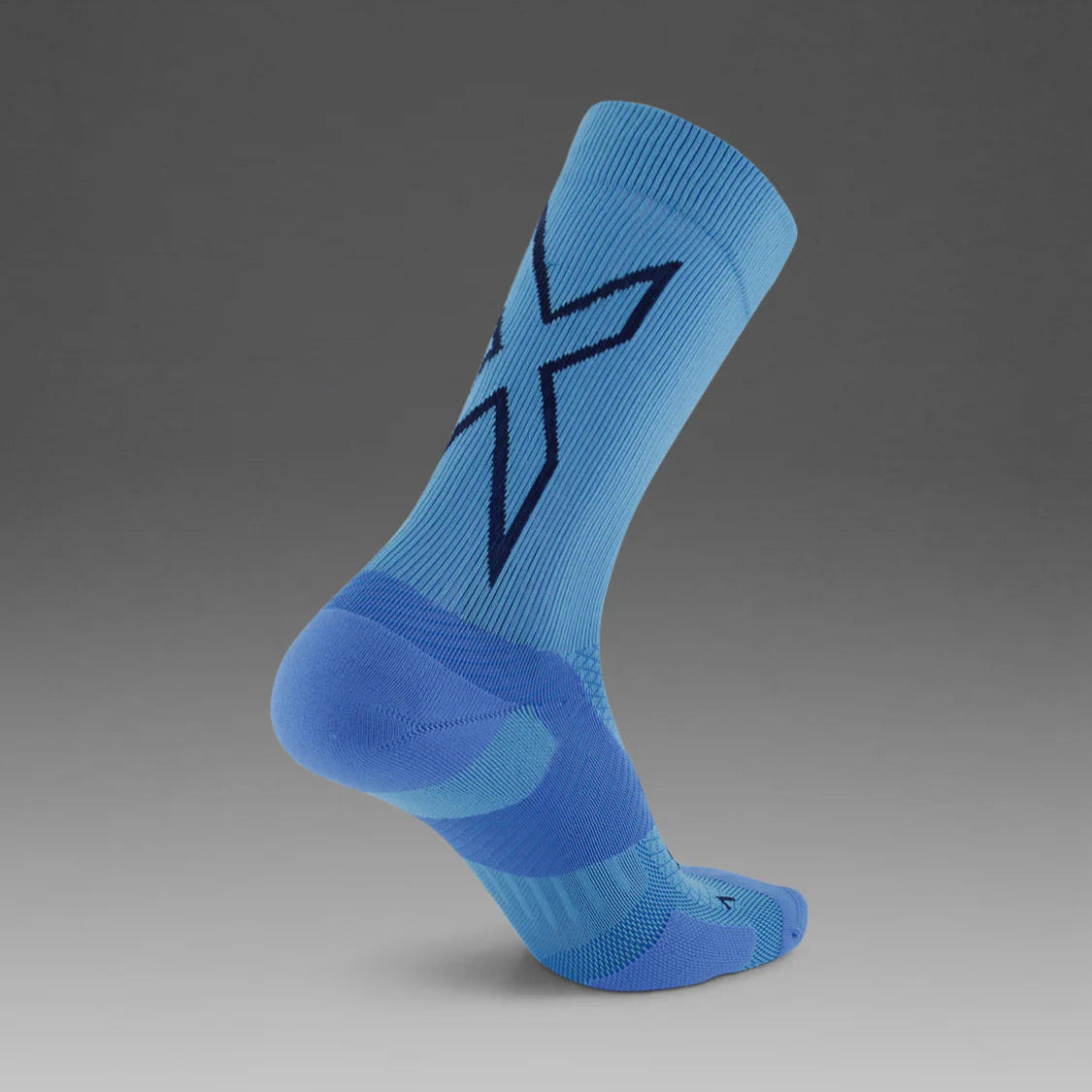 2XU Vectr Socks | Light Cushion | Crew Length | Azure Blue / Surf