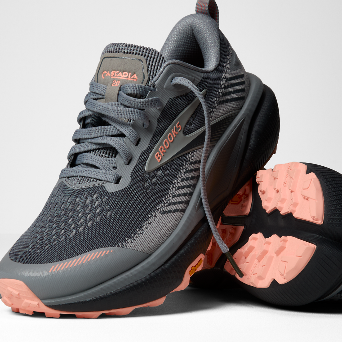 Brooks Cascadia 20 | Grey / Grey / Peach | Womens