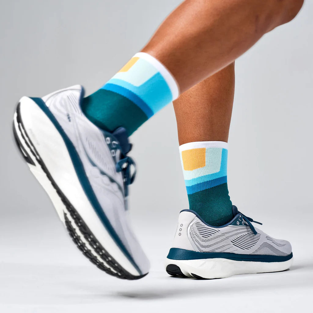Feetures Elite | Light Cushion | Mini-Crew | Breezy Court