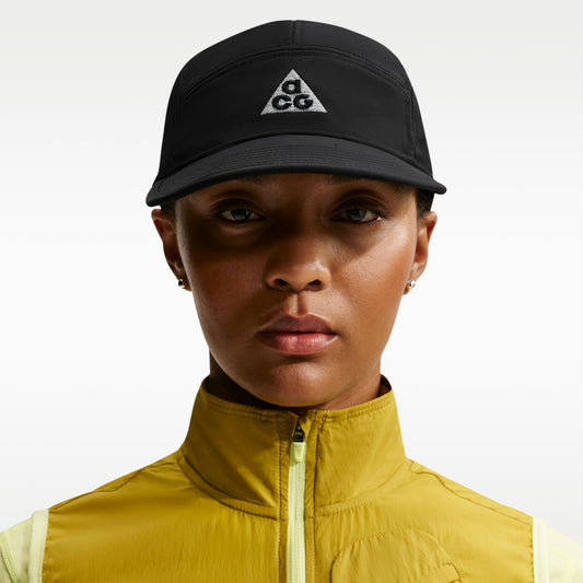 Nike ACG Fly Cap | Black / Black