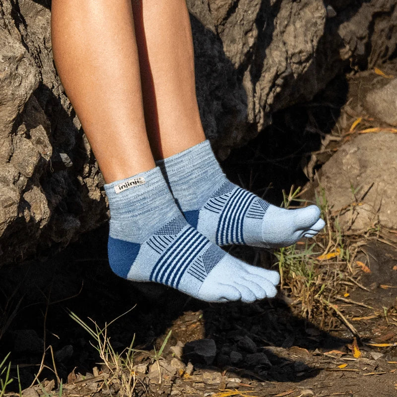 Injinji Trail Sock | Midweight | Mini-Crew | Ice | Womens