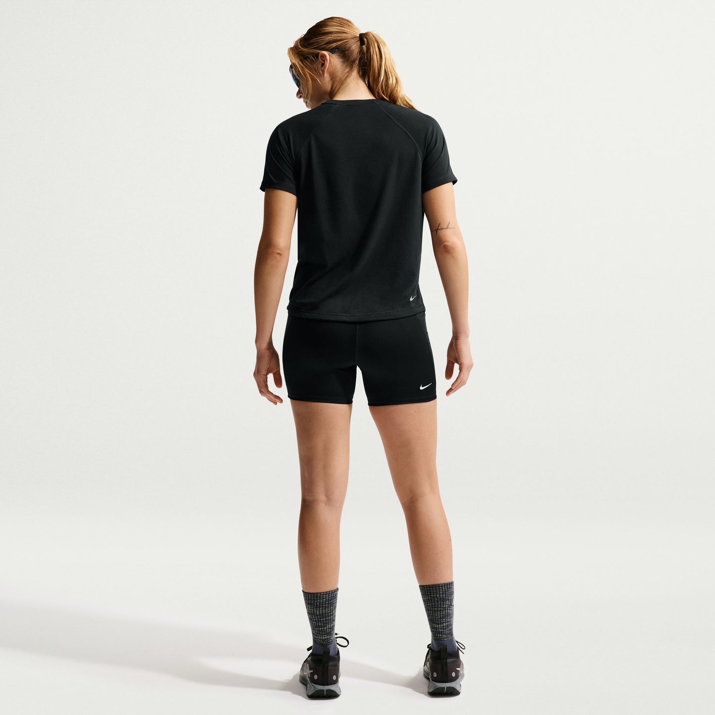 Nike ACG 4" Trail Tights | Black / Summit White | Womens