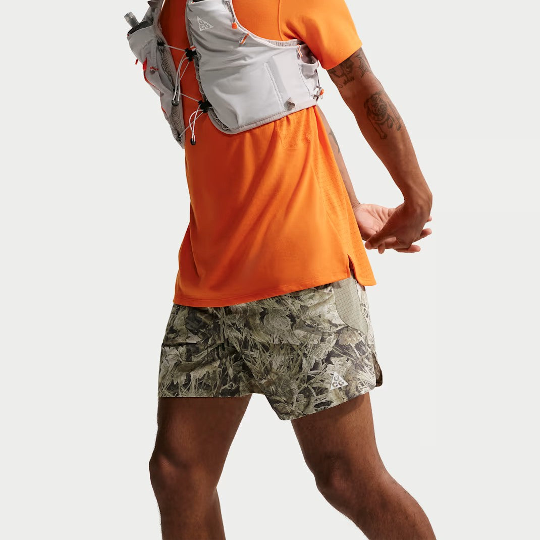 Nike ACG "Chamo Camo" Dri-FIT 6" Brief-Lined Shorts | Sequoia / Light Army / Summit White | Mens