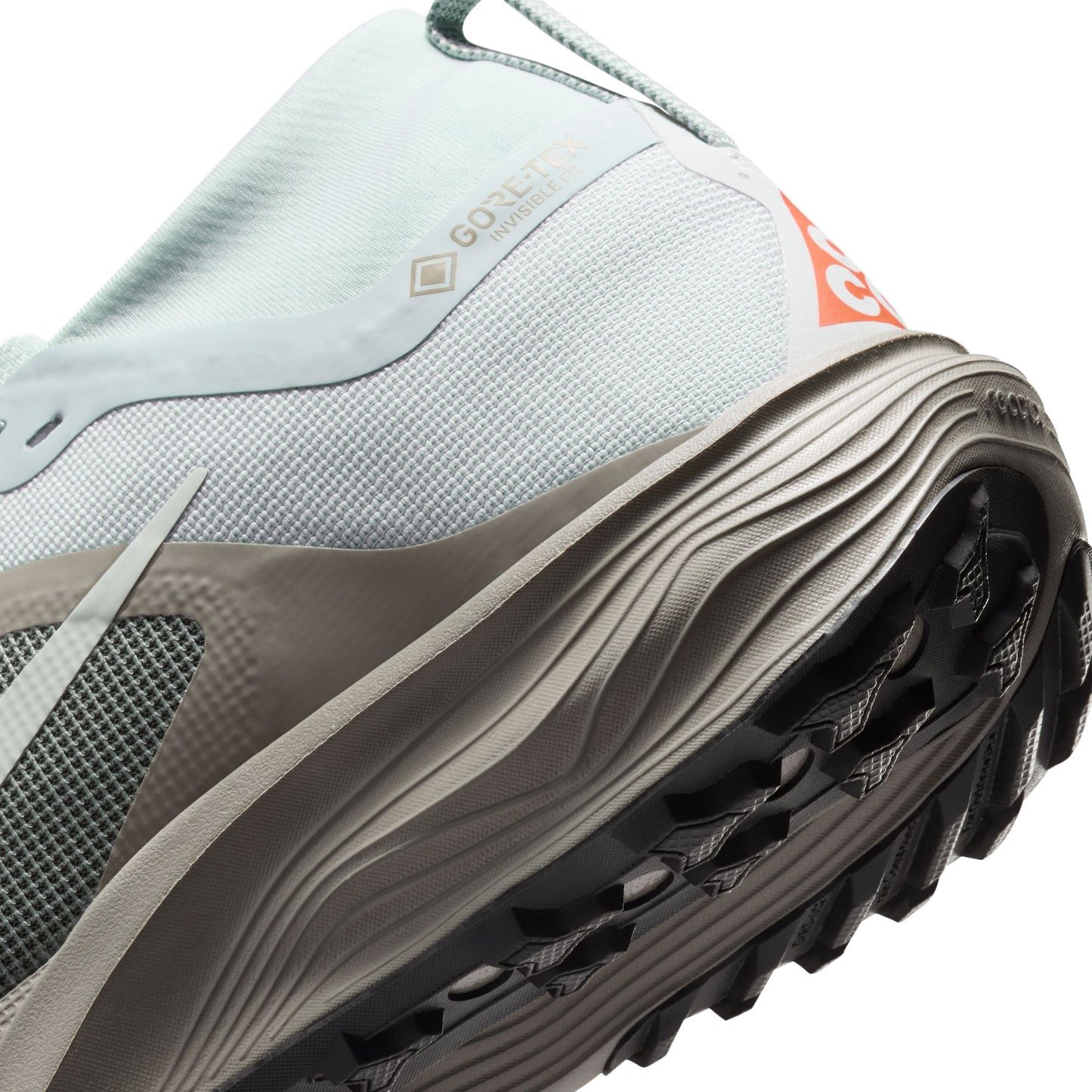Nike ACG Pegasus Trail GORE-TEX | Light Silver / Light Army / Safety Orange | Womens
