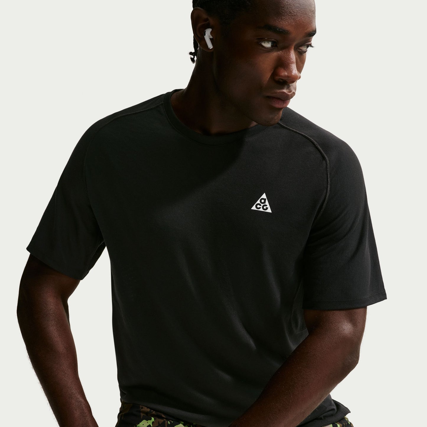 Nike ACG Solar Chase Tee | Black / Summit White | Mens