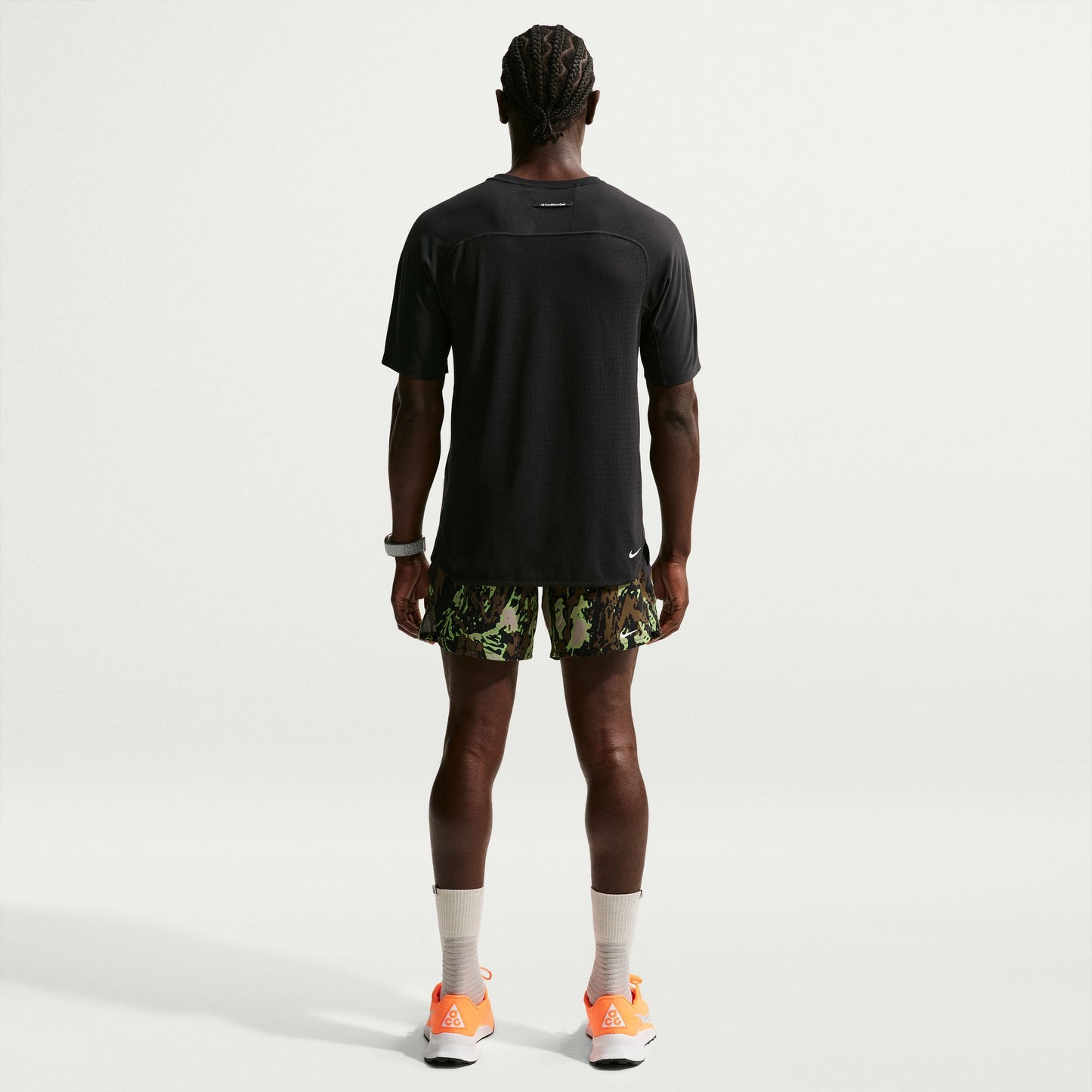 Nike ACG Solar Chase Tee | Black / Summit White | Mens
