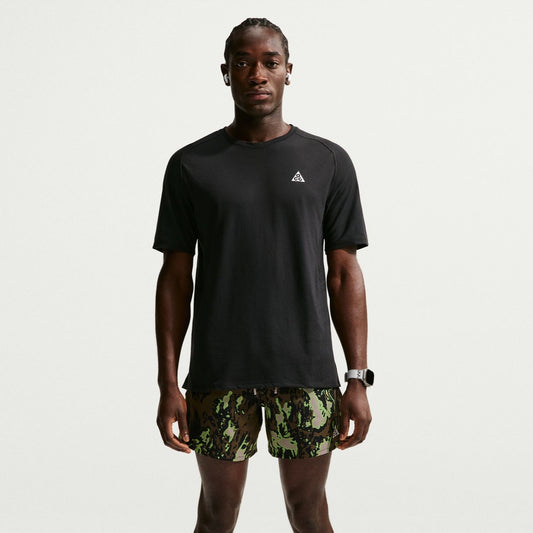 Nike ACG Solar Chase Tee | Black / Summit White | Mens