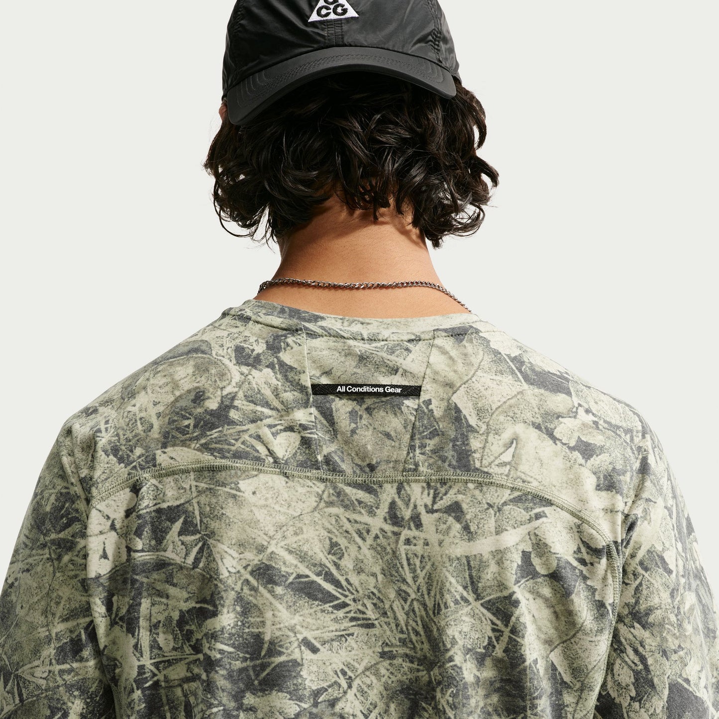 Nike ACG 'Chamo Camo' Solar Chase Tee | Sequoia / Light Army | Mens
