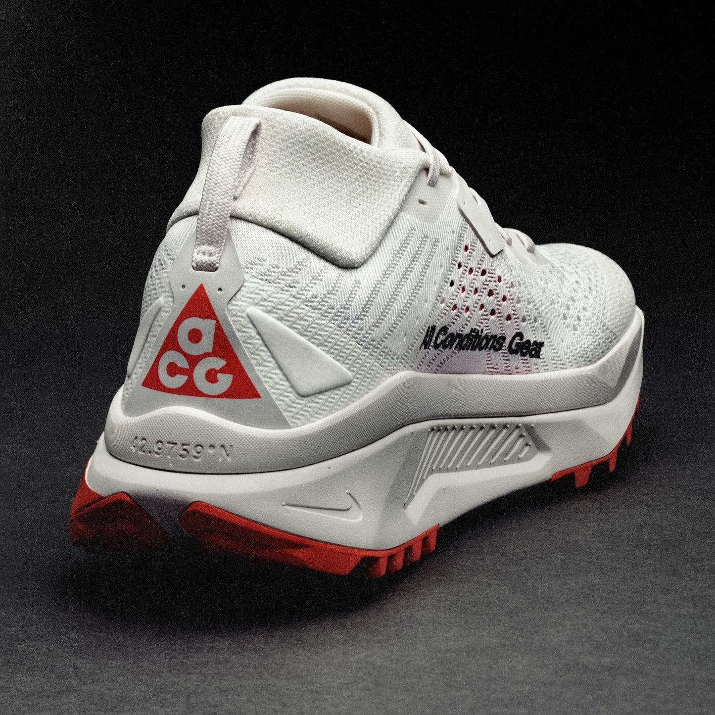 Nike ACG Zegama Trail | Summit White / Phantom / Safety Orange / Black | Mens