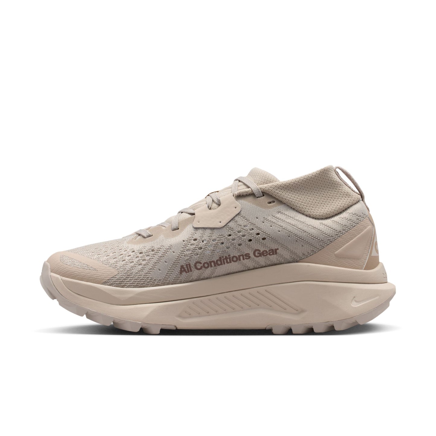 Nike ACG Zegama | Cream II / Safety Orange / Light Orewood Brown | Womens