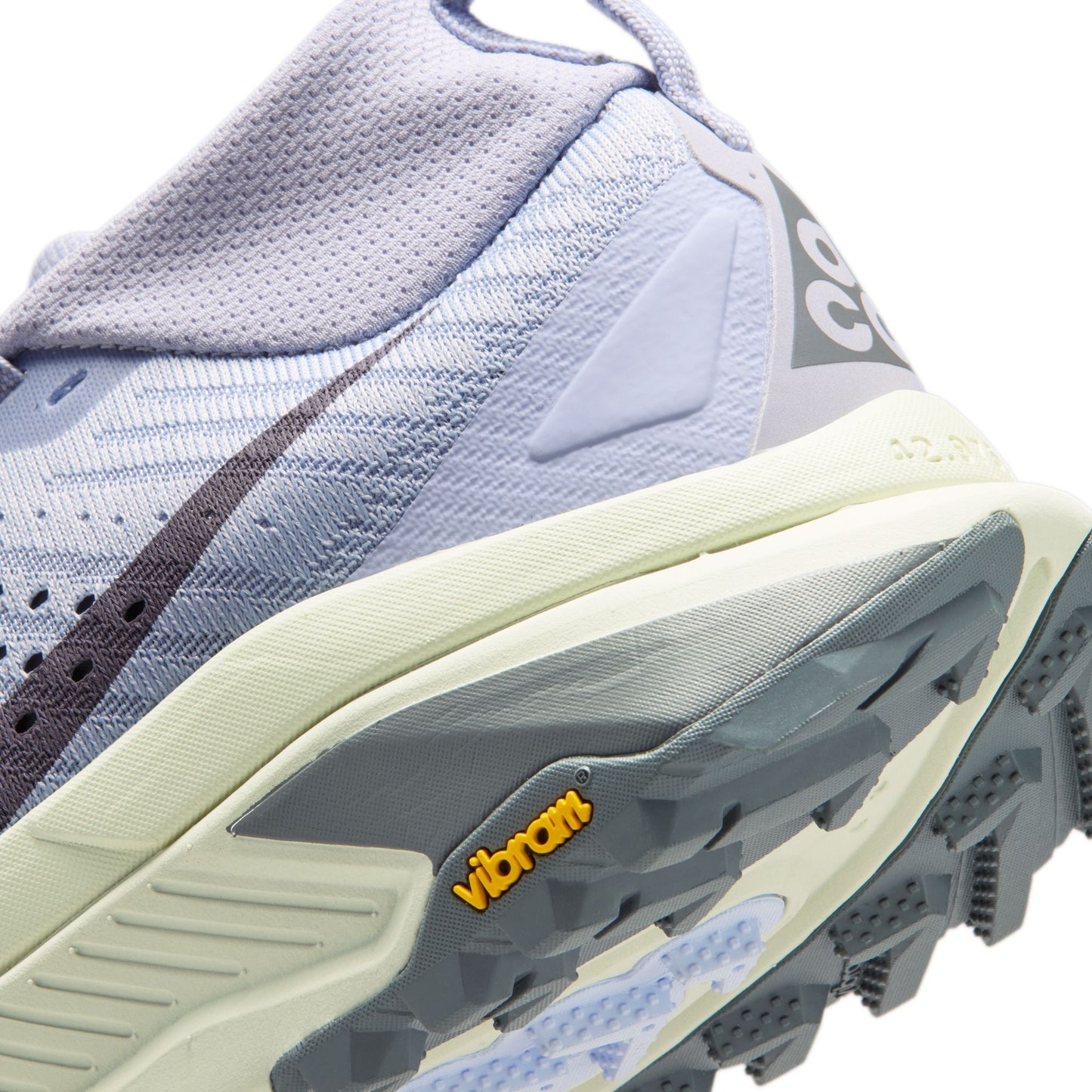 Nike ACG Zegama Trail | Ghost / Cement Grey / Sea Glass / Smoke Grey | Womens